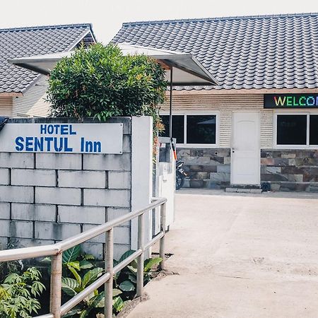 Reddoorz Near Sirkuit Sentul Hotel Bogor Esterno foto